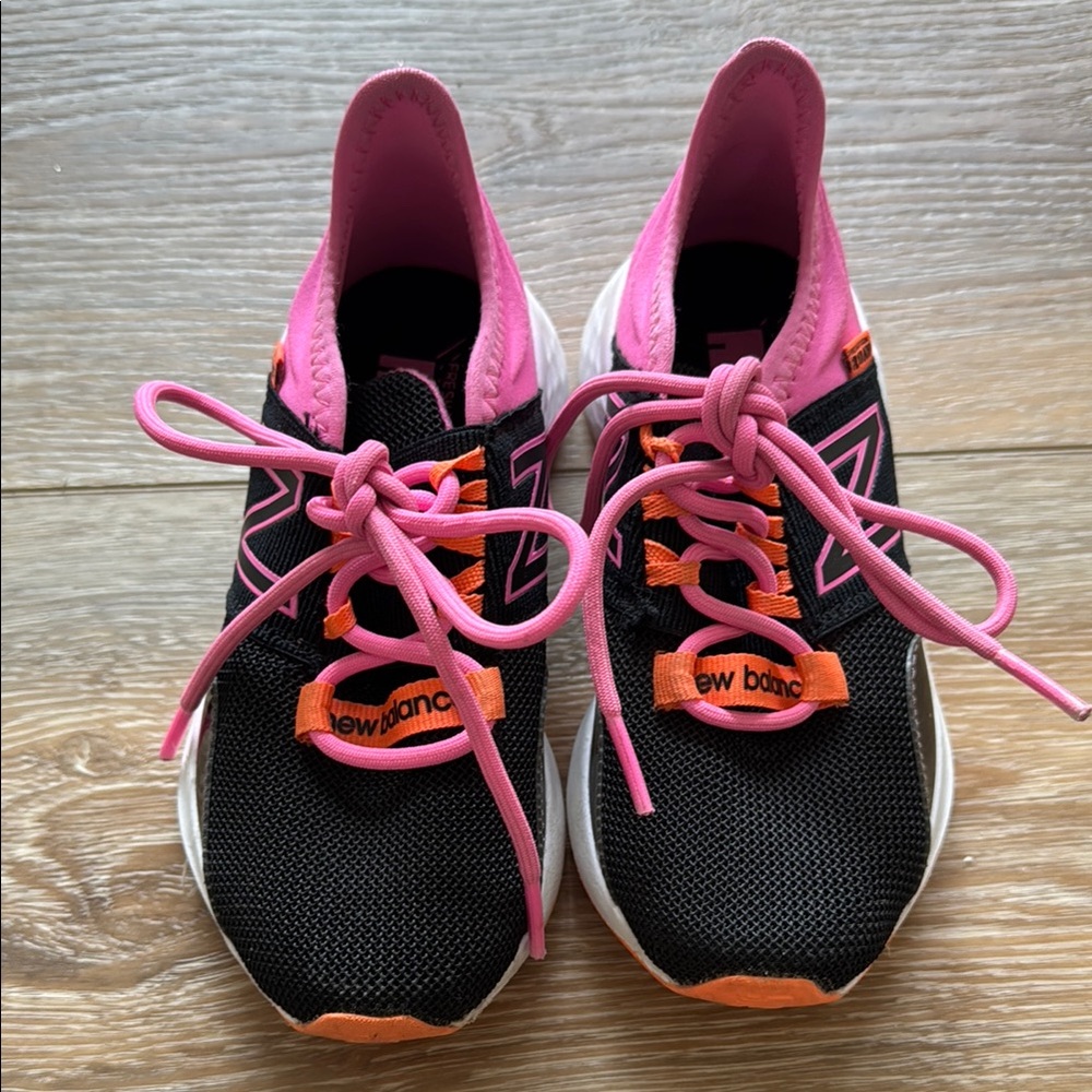 New Balance Black and Pink Sneakers - Picture 2 of 9